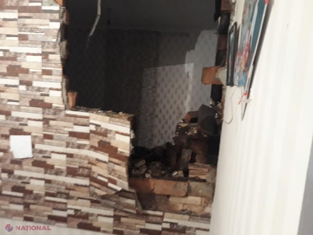 Doi copii, unul de 7 ani și un bebeluș de 7 luni, lăsați singuri acasă, au ajuns în stare GRAVĂ la spital: A explodat soba din casă