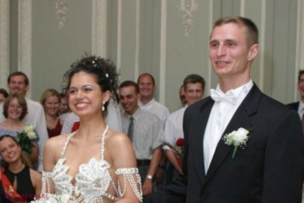 FOTO // Când preotul şi-a lăsat privirea în jos a îngheţat: „E o blasfemie adusă Domnului!” MĂREŞTE IMAGINEA să vezi de ce aceşti miri au fost daţi afară din biserică