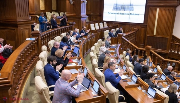 Aplauze în Parlament! Limba ROMÂNĂ va înlocui sintagmele „limba moldovenească”, „limba oficială”, „limba de stat” și „limba maternă” din legislația R. Moldova: Comunistul Voronin a solicitat scoaterea subiectului de pe ordinea de zi a Parlamentului