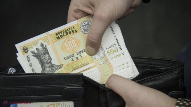 ANUNȚ: Se caută proprietarul unei sume mari de bani! Portmoneul a fost găsit pe teritoriul Centrului „Moldexpo”
