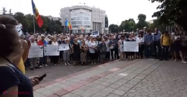 VIDEO // Protestul Mișcării de Rezistență Națională și contraprotestul de la Ungheni
