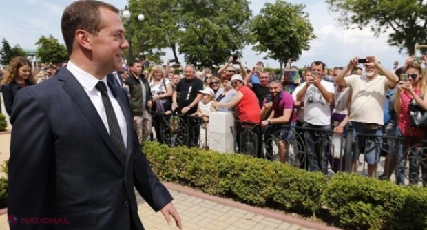 Ucraina protestează împotrivia vizitei premierului rus, Dmitri Medvedev, în Crimeea