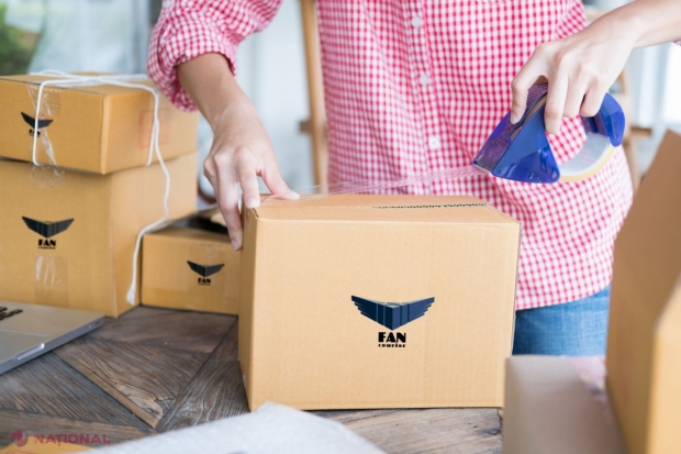 FOTO // Un angajat al unei companii de curierat a văzut că dintr-o cutie, care venea de la 1.100 de km distanţă, curgea lichid. A deschis-o uşor şi a avut parte de un moment de INFARCT