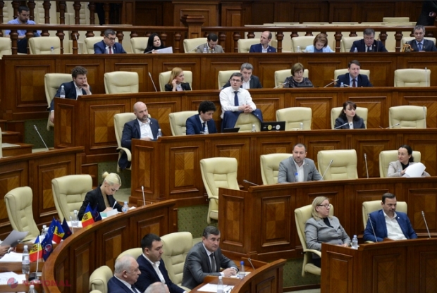 VOT în Parlament: Impozitul pe venit al persoanelor fizice va rămâne în proporție de 100% în bugetele satelor și comunelor. Câți bani vor rămâne la administrațiile orașelor