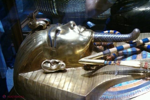 O Evanghelie foarte veche a fost descoperită în masca unei mumii egiptene