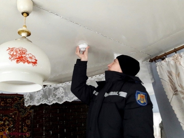 Pompierii au montat aproape 5 000 de detectoare de fum în gospodăriile din R. Moldova, pentru a preveni incendiile
