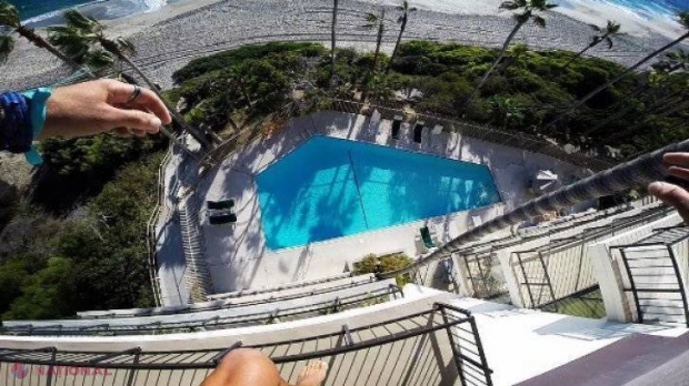A sărit în piscină de la etajul patru al hotelului și s-a filmat. Poți vedea imaginile până la capăt?