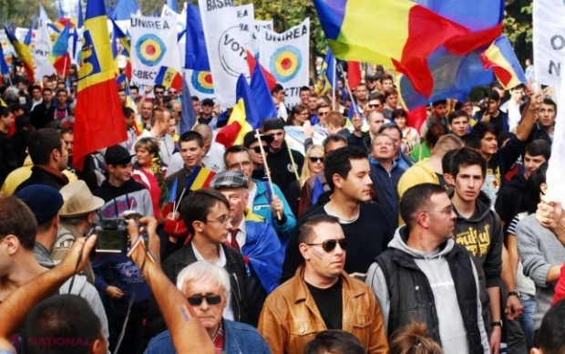 Opinie de la București: O alianță între „ACUM” și PSRM reprezintă o puternică lovitură pentru politicienii români care au girat PAS și PPDA