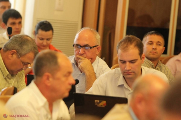 Comuniștii i-au tras pe sfoară pe liberali