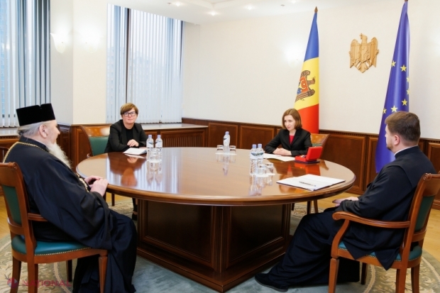 Președinta Maia Sandu l-a felicitat pe ÎPS Petru, Arhiepiscopul Chișinăului, Mitropolit al Basarabiei și Exarh al Plaiurilor, cu prilejul împlinirii a 30 de ani de la reactivarea acestei instituții în R. Moldova
