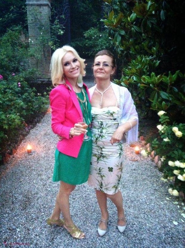 FOTO // Ce soacră frumoasă are Olia Tira