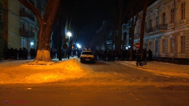 Jurământ la MIEZ de NOAPTE. Timofti, către Filip: „Vă urez mult succes. Doamne, ajută”