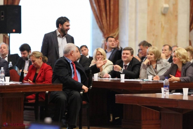 IDEOLOGUL PCRM s-a făcut de râs: „Aaaaa, uite ce vreau să vă spun…”