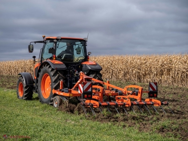 Aproape 1 500 de agricultori din R. Moldova, afectați de seceta din 2022, vor primi motorină acordată gratuit de către România