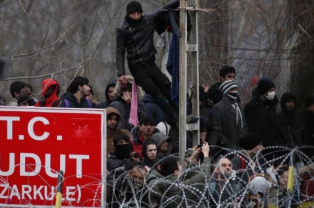 Turcia susține că a lăsat 75.000 de migranți să treacă frontiera cu UE. Harta cu traseul refugiaților 