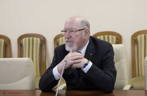 Expert constituționalist: Rezoluția Adunării „Moldova Europeană” este un document care acordă mandat clasei politice