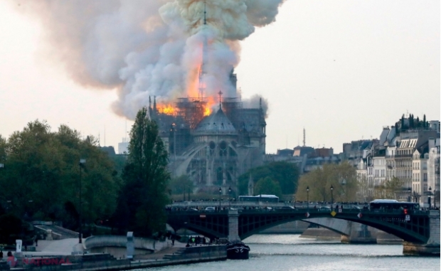 VIDEO, FOTO // Incendiu de PROPORȚII la Catedrala Notre-Dame din Paris, unul dintre cele mai vizitate monumente istorice din Europa