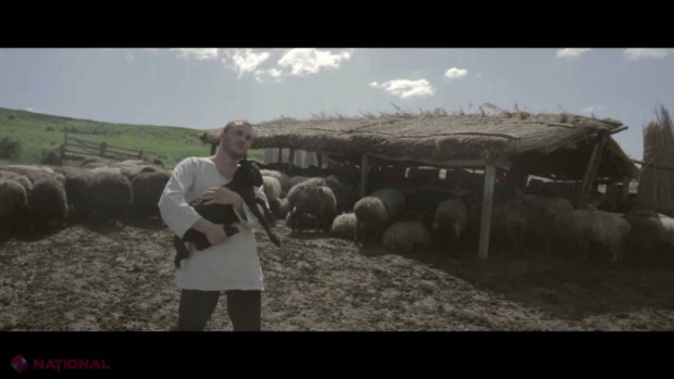 FILM // Vremuri apuse cu taţi şi mioare 