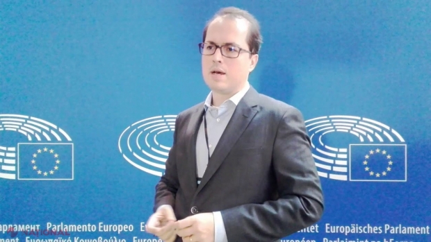 Andi Cristea a IZBUCNIT la adresa colegului Cristian Preda, care cere Uniunii Europene să anuleze asistența financiară pentru R. Moldova: „Asemenea „bombe nucleare” au potențial să arunce în haos situația de peste Prut”