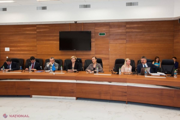 O delegație a Parlamentului European SALUTĂ formarea noii coaliții de guvernare de la Chișinău