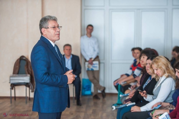 Elevii de la Liceul Teoretic „Petru Rareș” s-au interesat cum va face UNIREA unionistul Mihai Ghimpu