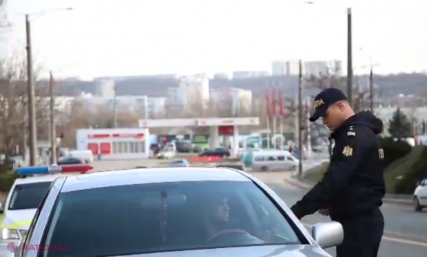 VIDEO // DREPTURILE și obligațiile șoferilor când sunt opriți în trafic de inspectorii de patrulare. Ce acte NU este obligat omul legii să vă prezinte