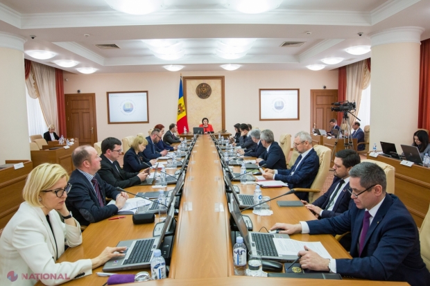 ZECE personalități din R. Moldova, care ar putea schimba RADICAL starea de lucruri în mai multe domenii, dacă guvernarea va apela la serviciile lor. Printre aceștia se numără Slusari, Sturza, Ioniță, Tofilat, Igor Munteanu sau Ștefan Gligor