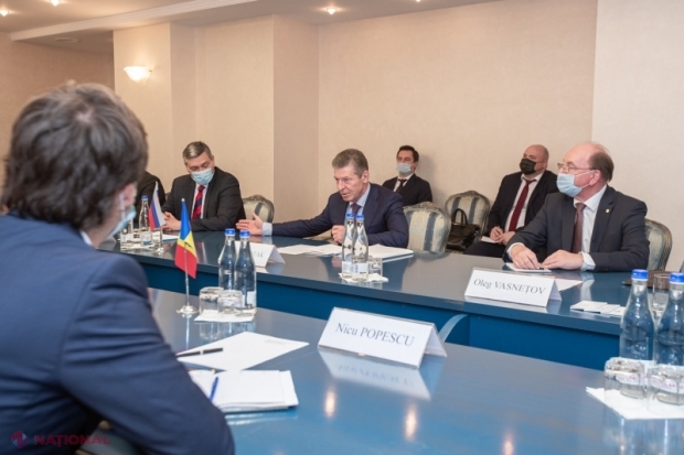 Reacție după întrevederea dintre Dmitri Kozak și Maia Sandu: „E ciudat că Maia Sandu s-a adresat Rusiei să ne ajute să rezolvăm problema transnistreană… Ce fel de SOLUȚIE a propus șeful statului? Sau iarăși așteaptă inițiativa Rusiei?”