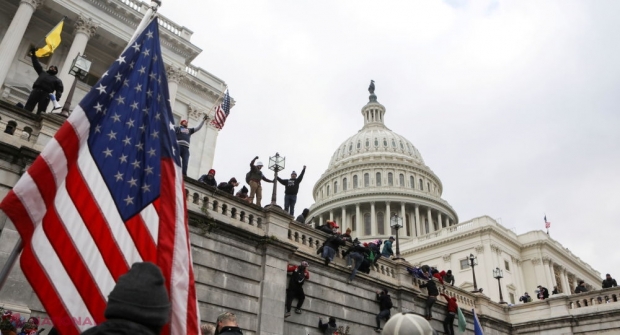 Culisele celei mai șocante zile din istoria recentă a SUA. Donald Trump, catalogat drept „monstru” de oficialii de la Casa Albă