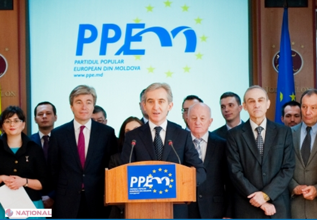 FOTO ANUNȚ: Chelneri pentru partidul lui Iurie Leancă?