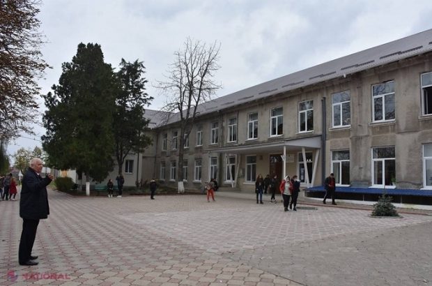 FOTO // Consiliul Județean Ilfov a alocat 1,6 MILIOANE de lei pentru reconstrucția acoperișului de la liceul „Olimp” din Costești, Ialoveni
