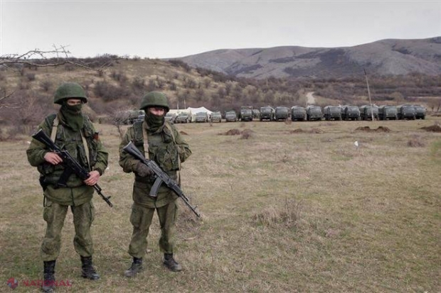 Simferopol // Încă o instituţie subordonată Kievului a fost preluată de militari înarmaţi
