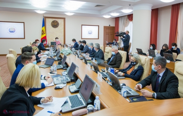 Cetățenii din diasporă care revin acasă ar putea fi SCUTIȚI de taxele vamale la introducerea bunurilor în R. Moldova începând cu anul 2023 și doar în anumite condiții
