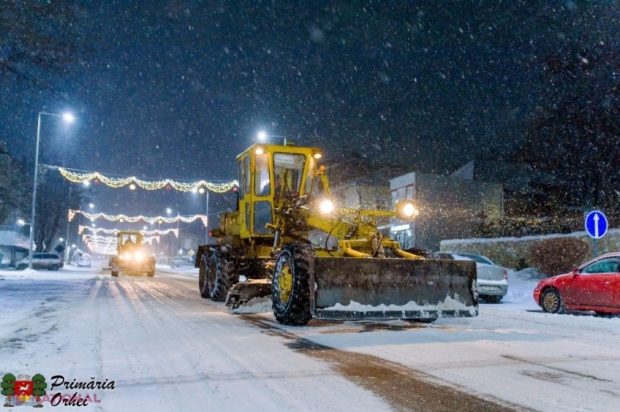 FOTO // La Orhei s-a lucrat non-stop pentru CURĂȚAREA drumurilor. Principalele căi de acces sunt practicabile