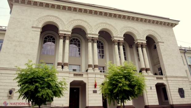 Insul care a violat o copilă într-o hală a unei piețe din Chișinău, condamnat la opt ani de închisoare