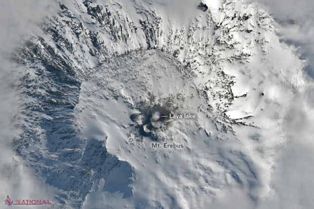 Topirea gheții din Antarctica ar putea provoca erupția a peste 100 de vulcani ascunși sub calota glaciară
