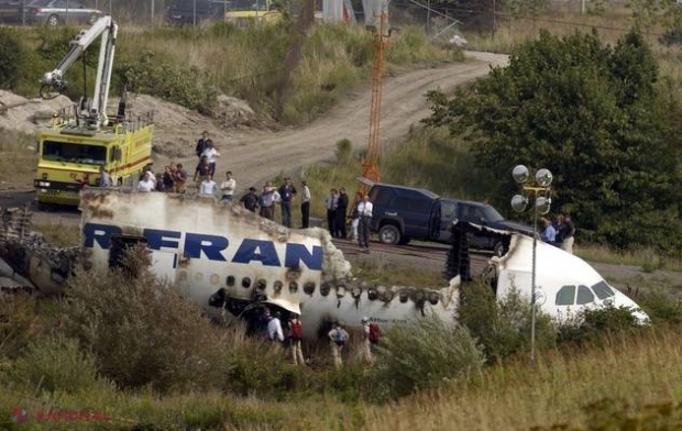 DE NECREZUT! ASTA E CEA MAI PLAUZIBILĂ EXPLICAȚIE! De ce s-a prăbușit avionul în Franţa
