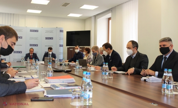 Reuniune la OSCE // Numărul transnistrenilor care au solicitat numere de înmatriculare NEUTRE s-a dublat pe parcursul lunii septembrie, după ce Ucraina a refuzat să primească mașini cu numere eliberate de autoritățile separatiste