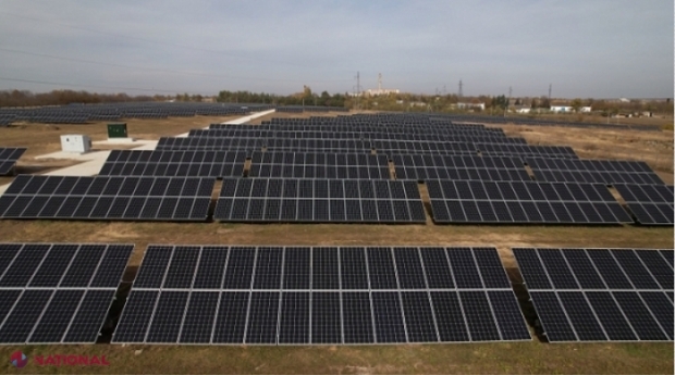 CRIZA energetică dezvoltă alternative: Producătorii de energie electrică din R. Moldova care utilizează energia SOLARĂ au „blocat” ANRE-ul. Peste 130 de persoane au venit azi să-și confirme statutul de producători eligibili