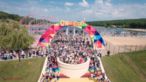FOTO // Parcul de distracții „OrheiLand” a fost REDESCHIS. Primăria Orhei anunță că la deschidere au participat zeci de mii de părinți și copii