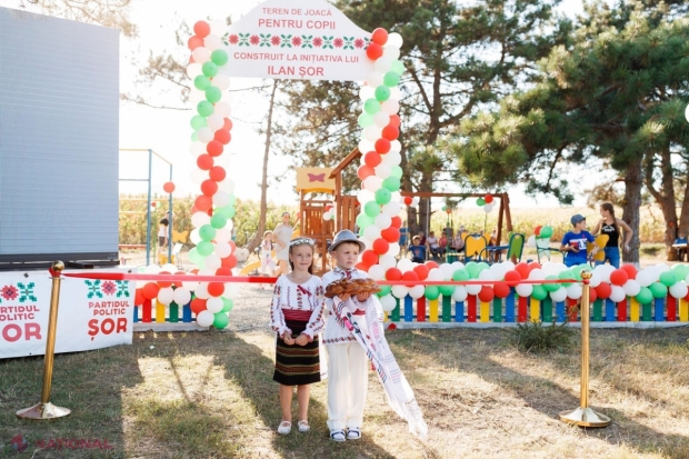 FOTO // Partidul „ȘOR” a inaugurat două terenuri de joacă pentru copii în alte două sate