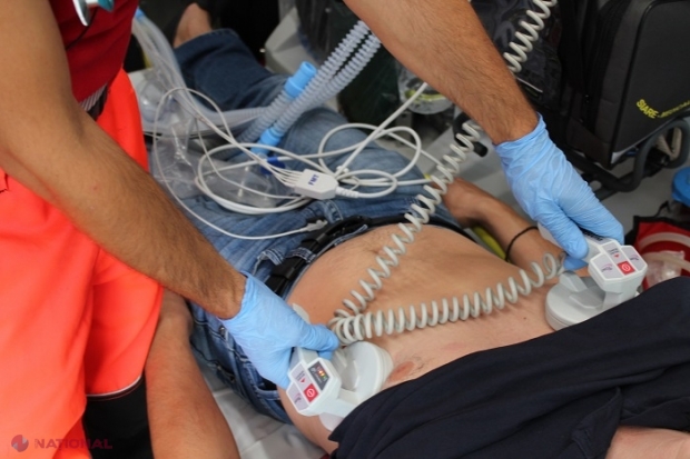 Un bărbat de la Orhei, întors la viață de pe lumea cealaltă, după ce a suferit un stop cardio-respirator: Eforturile de resuscitare, depuse de medici, soldate cu succes