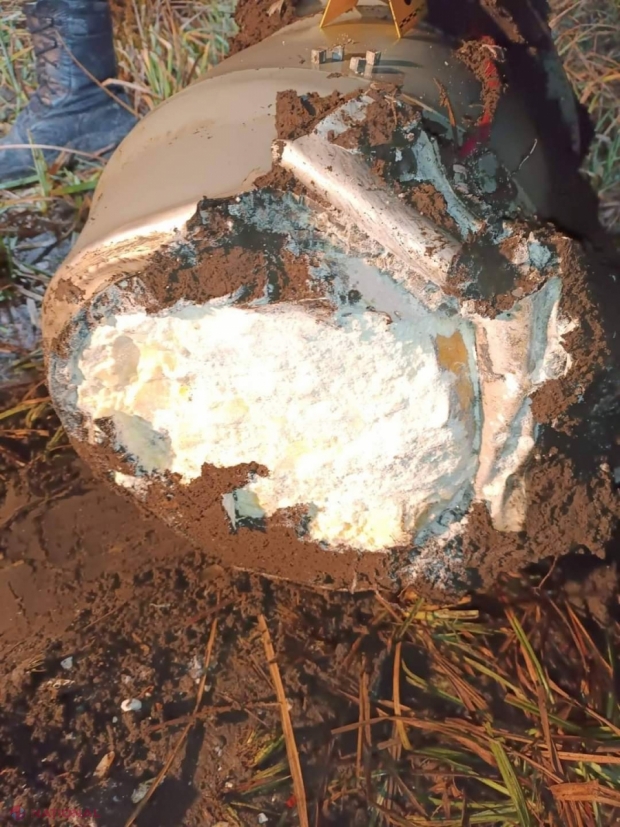 UPDATE // Focos cu 80 kg de EXPLOZIBILI, depistat în resturile de rachetă căzute sâmbătă la Briceni: Oamenii legii îndeamnă cetățenii să nu se apropie de acea zonă. Reacția președintei Maia Sandu