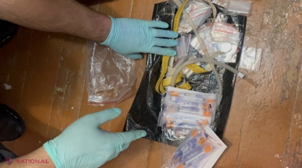 VIDEO // Distribuia DROGURI în diferite locații din R. Moldova, cu un copil de 2 ani în brațe: Un membru al organizației criminale „Chitaeț”, reținut