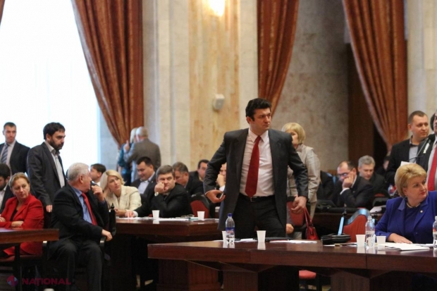 Un milion de lei pe cap de deputat