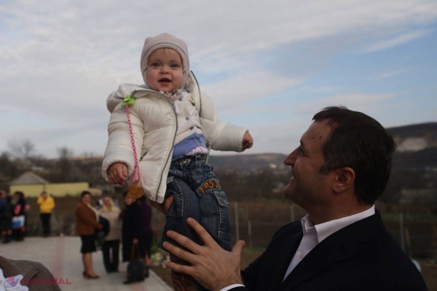 Ce a făcut Vlad Filat în satul de baştină al lui Matcovschi