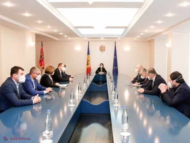 FOTO // Cei mai mari CRITICI ai guvernării au fost chemați de URGENȚĂ la Președinție. Despre ce a discutat Maia Sandu cu Mark Tkaciuk, Ion Chicu, Renato Usatîi sau Vasile Costiuc