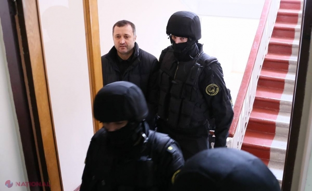 LIVE VIDEO // Ședința de judecată în dosarul Filat a fost ÎNTRERUPTĂ. Politicianului i s-a făcut rău