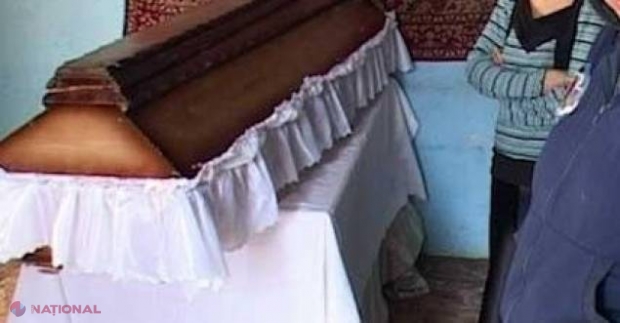 Caz şocant în judeţul Botoşani. Ce a putut să facă un bărbat la priveghiul soţiei sale?