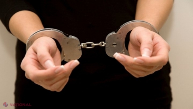 Doi soți din Orhei au profitat de sărăcia a cinci tinere și le exploatau sexual. Femeia, condamnată anterior pentru trafic de COPII, va sta 20 de ani la închisoare